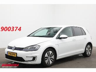damaged passenger cars Volkswagen e-Golf LED ACC Navi Clima Camera SHZ 2014/5