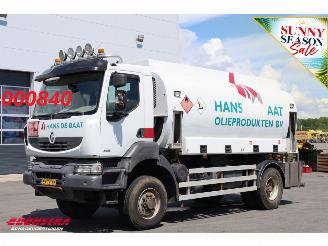 damaged trucks Renault Kerax 380.19 4X4 Manual 2x6400L Kraftstoff Blatt/Blatt Euro 5 2010/10