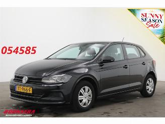 Vaurioauto  passenger cars Volkswagen Polo 1.0 MPI Comfortline Airco Bluetooth Cruise 2018/3