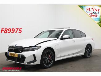 Damaged car BMW 3-serie 330e M-Sport Cruise Navi Leder Schuifdak Camera Apple/Android SHZ AHK PDC 2025/11