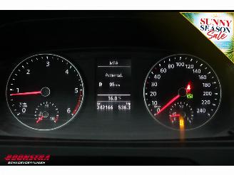 Volkswagen Transporter 2.0 TDI L2-H1 Highline AUT DoKa Glasdak Cruise Airco Navi Leder picture 21