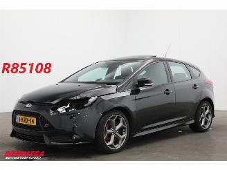 Unfallwagen Ford Focus 2.0 EcoBoost ST-3 250 PK Schuifdak Leder Clima Cruise Camera SHZ 2013/7