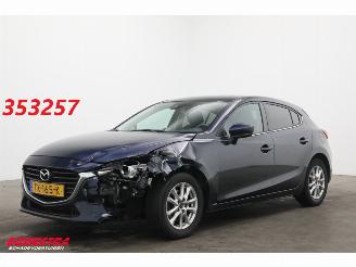 Voiture accidenté Mazda 3 2.0 SkyActiv-G 120 SkyLease+ Navi Clima Cruise Camera LRHZ SHZ 2018/11