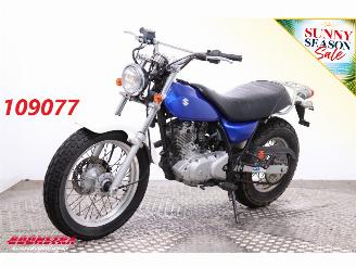 begagnad bil motor Suzuki  VanVan 125cc 3.781 km! 1999/7