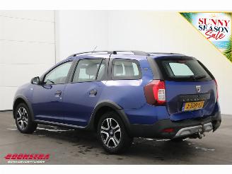 Dacia Logan MCV 1.0 TCe Bi-Fuel Stepway Serie Limitee 15th Anniv. Clima Cruise Navi Leder Camera PDC picture 4