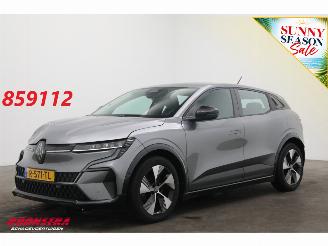 Unfallwagen Renault Mégane E-Tech EV60 Optimum Charge Evolution Clima Navi Cruise Virtual SHZ LrHZ PDC 2022/11