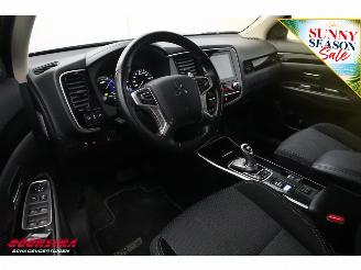 Mitsubishi Outlander 2.4 PHEV 4WD Pure Cruise Clima Camera PDC picture 23