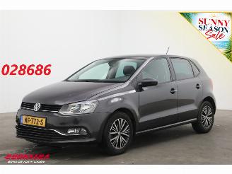 Coche accidentado Volkswagen Polo 1.2 TSI Comfortline 5-drs Airco SHZ Bluetooth PDC 2016/9
