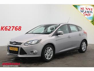 Schadeauto Ford Focus 1.0 EcoBoost Titanium Clima Cruise Navi PDC AHK 2012/10