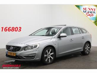Käytettyjen passenger cars Volvo V-60 2.4 D6 AWD Plug-In Hybrid Summum Glasdak Navi Memory Leder SHZ Camera PDC AHK 2013/9
