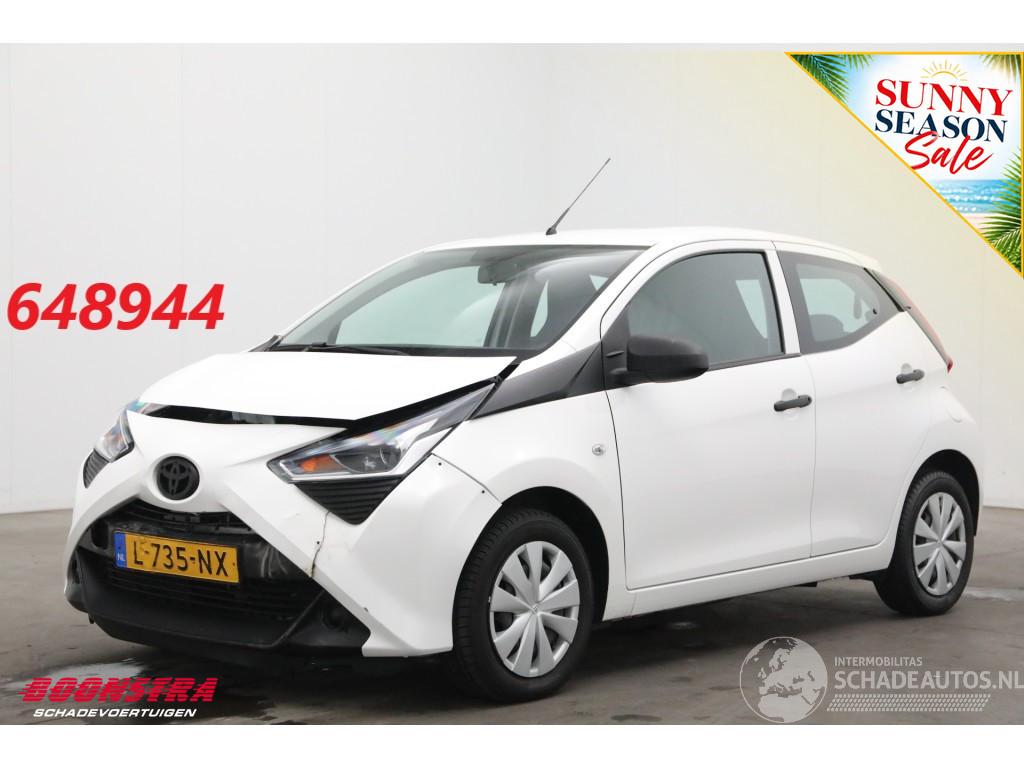 Toyota Aygo 1.0 VVT-i x-fun Airco Cruise