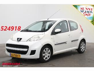 Schadeauto Peugeot 107 1.0-12V AUT Millesim 200 5-drs Cruise Airco 51.588 km! 2011/1