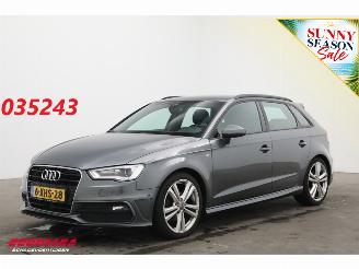 Voiture accidenté Audi A3 Sportback 1.6 TDI Ambition S-Line BiXenon ACC Navi Clima Camera PDC 2014/8