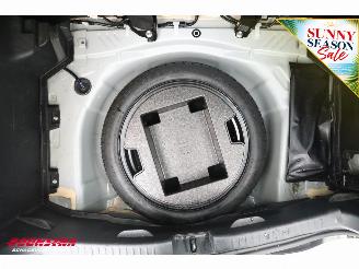 Toyota Yaris 1.5 Hybrid Dynamic ACC Clima SHZ Camera PDC picture 13