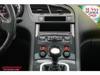 Peugeot 5008 1.6 THP Active 7p. Pano Cruise Clima Leder PDC picture 11