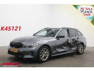 krockskadad bil auto BMW 3-serie Touring 330e ACC Navi Clima SHZ Virtual Camera PDC 2020/11
