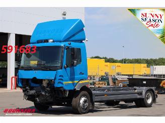 krockskadad bil vrachtwagen Mercedes Atego 1318 4X2 Euro 6 2022/9