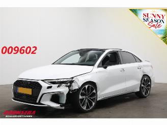 Auto incidentate Audi A3 Limousine 35 TFSI S-Line edition Schuif/kantel ACC Navi SHZ Apple/Android Camera PDC 2020/9