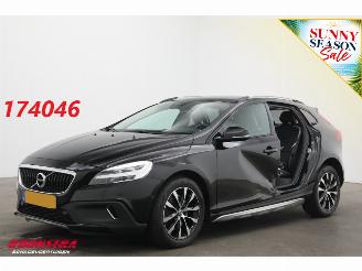 Vaurioauto  passenger cars Volvo V-40 Cross Country 1.5 T3 Aut. Dynamic Edition Pano LED H/K Cruise Camera SHZ AHK 2018/11