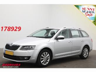 Schadeauto Skoda Octavia Combi Combi 1.0 TSI DSG Greentech Style Business Navi Clima Cruise SHZ PDC AHK 2017/3