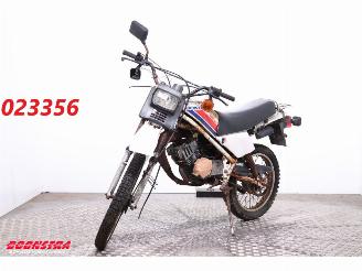 skadebil bromfiets Honda  mt5 1980/7