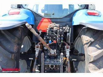 New Holland  T6020 ELITE BY 2012 8.421 Uur picture 16