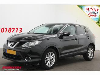 Vaurioauto  passenger cars Nissan Qashqai 1.2 Connect Edition Pano Cruise Navi Clima Camera PDC Bluetooth 2014/2