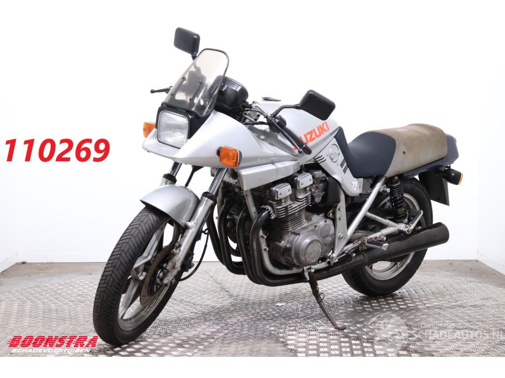 Suzuki GSX 750 S Katana