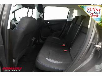 Peugeot 2008 1.2 PureTech Signature Cruise Navi Airco Apple/Android PDC picture 18
