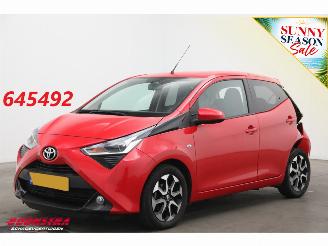 Auto incidentate Toyota Aygo 1.0 VVT-i x-joy 5-drs Bluetooth Clima Cruise 63.169 km! 2021/6