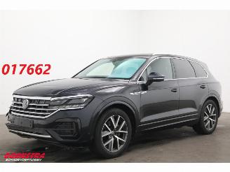 Coche accidentado Volkswagen Touareg 3.0 TDI 4motion R-Line HUD Pano ACC SHZ Virtual 360° PDC AHK 2021/11