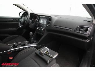 Renault Mégane Estate 1.3 TCe Limited Cruise Navi Clima Apple/Android PDC AHK picture 11