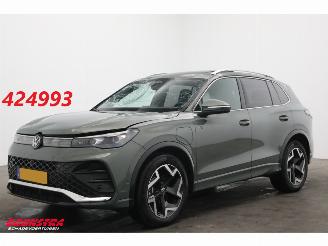 Voiture accidenté Volkswagen Tiguan 1.5 eHybrid R-Line Edition HUD Pano ACC Navi Clima Ergo Act. SHZ Virtual Apple/Android Camera PDC 2025/12