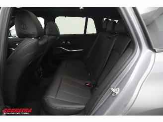 BMW 3-serie Touring 330e xDrive M-Sport HUD H/K Pano ACC SHZ LrHZ Apple/Android Camera PDC AHK picture 15