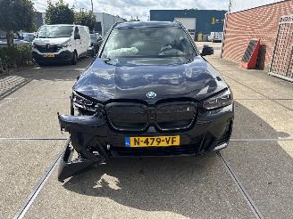 Vaurioauto  passenger cars BMW iX3  2021/12