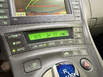 Toyota Prius HB 1.8 Dual VVT-i Hybrid Dynamic picture 23
