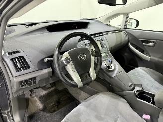 Toyota Prius HB 1.8 Dual VVT-i Hybrid Dynamic picture 20