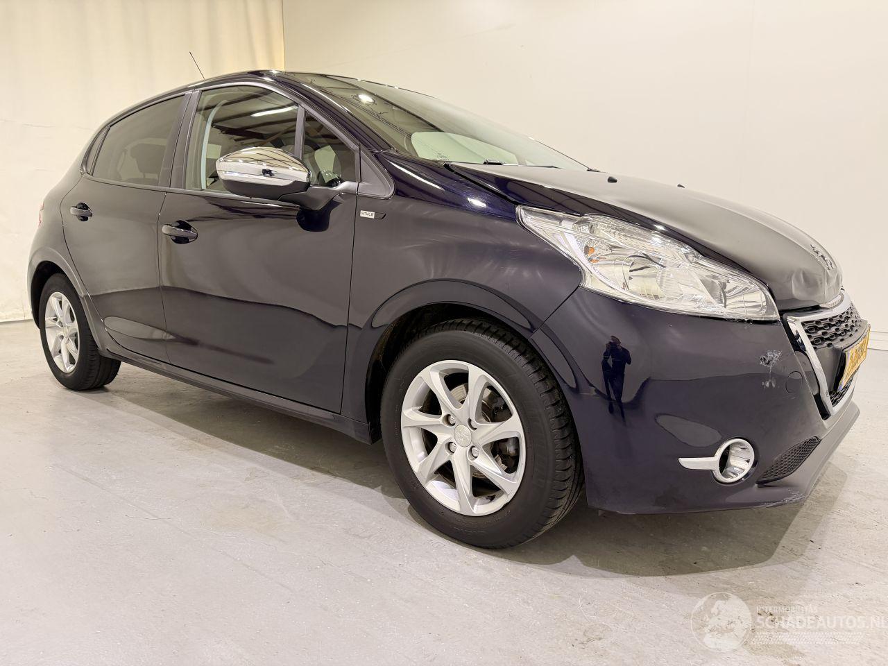 Peugeot 208 HB 1.2 Allure Navi/Clima