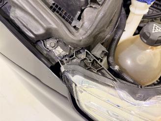 Peugeot 208 HB 1.2 Allure Navi/Clima picture 16