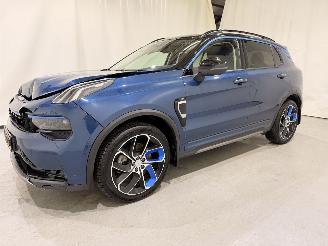 Lynk & Co 01 1.5 Plug-in Hybrid Pano/Apple picture 35