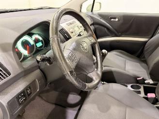 Toyota Corolla-verso 1.6 VVT-i Sol Clima picture 25