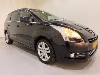 Schadeauto Peugeot 5008 1.6 155 THP GT Automaat 2011/1