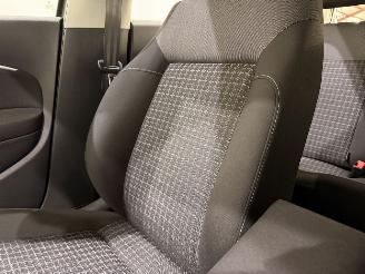 Volkswagen Polo V HB 1.0 Comfortline Airco picture 36