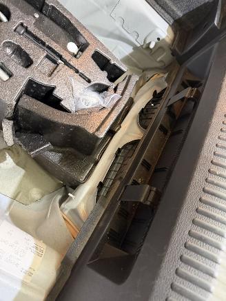 Volkswagen Polo V HB 1.0 Connected Series picture 10