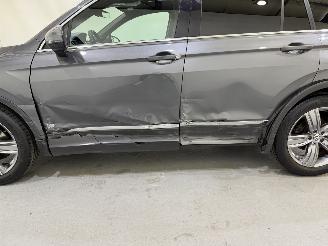 Volkswagen Tiguan 1.4 TSI Highline Aut6 Pano/Clima picture 10
