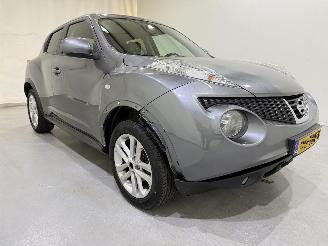 Damaged car Nissan Juke 1.6 Tekna Automaat 2012/1