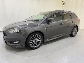 Ford Focus Wagon ST-Line 140 EcoBoost picture 23