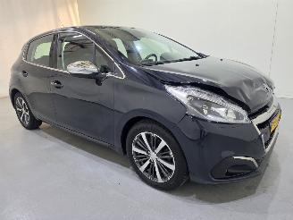 skadebil auto Peugeot 208 1.2 PureTech Allure 5Drs 81Kw Bjr.2019 2019/3