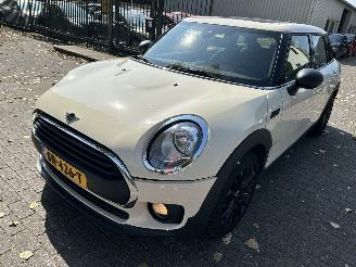 Avarii autoturisme Mini Clubman 1.5 One Salt Business 2018/6