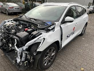 Coche accidentado Ford Focus Stationcar 1.0 EcoBoost Hybrid Titanium  ( nieuw prijs 38000,00 ) 2024/3